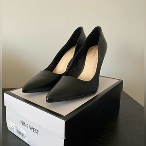 Black Nine West Pumps